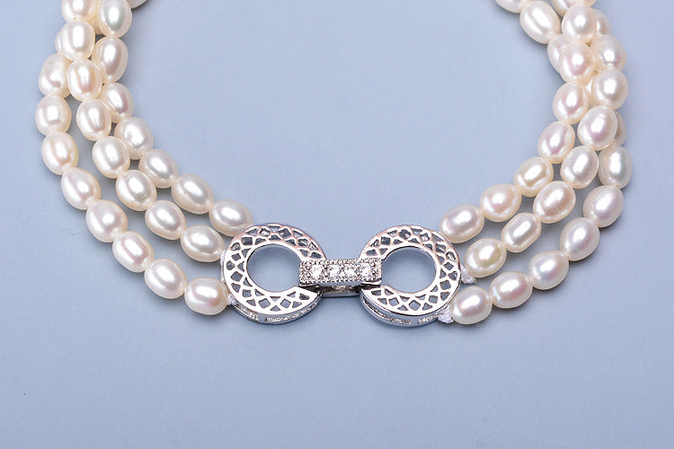 Dailan freshwater pearl bracelet, beige shape strong brightness three-row bracelet, 4-5mm, milmile-shaped almost flawless pearls