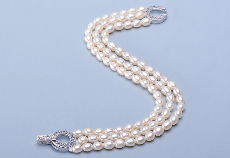 Dailan freshwater pearl bracelet, beige shape strong brightness three-row bracelet, 4-5mm, milmile-shaped almost flawless pearls