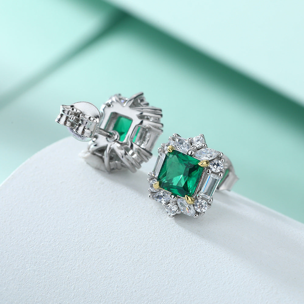 European and American fashion emerald floral sterling silver earrings for women with a light luxury 925 silver emerald stud earring, a high-end silver jewelry