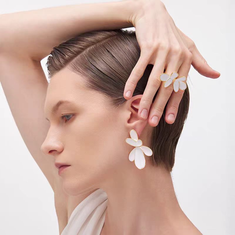 Dami Petal Enamel Stud Earrings – Statement Floral Earrings