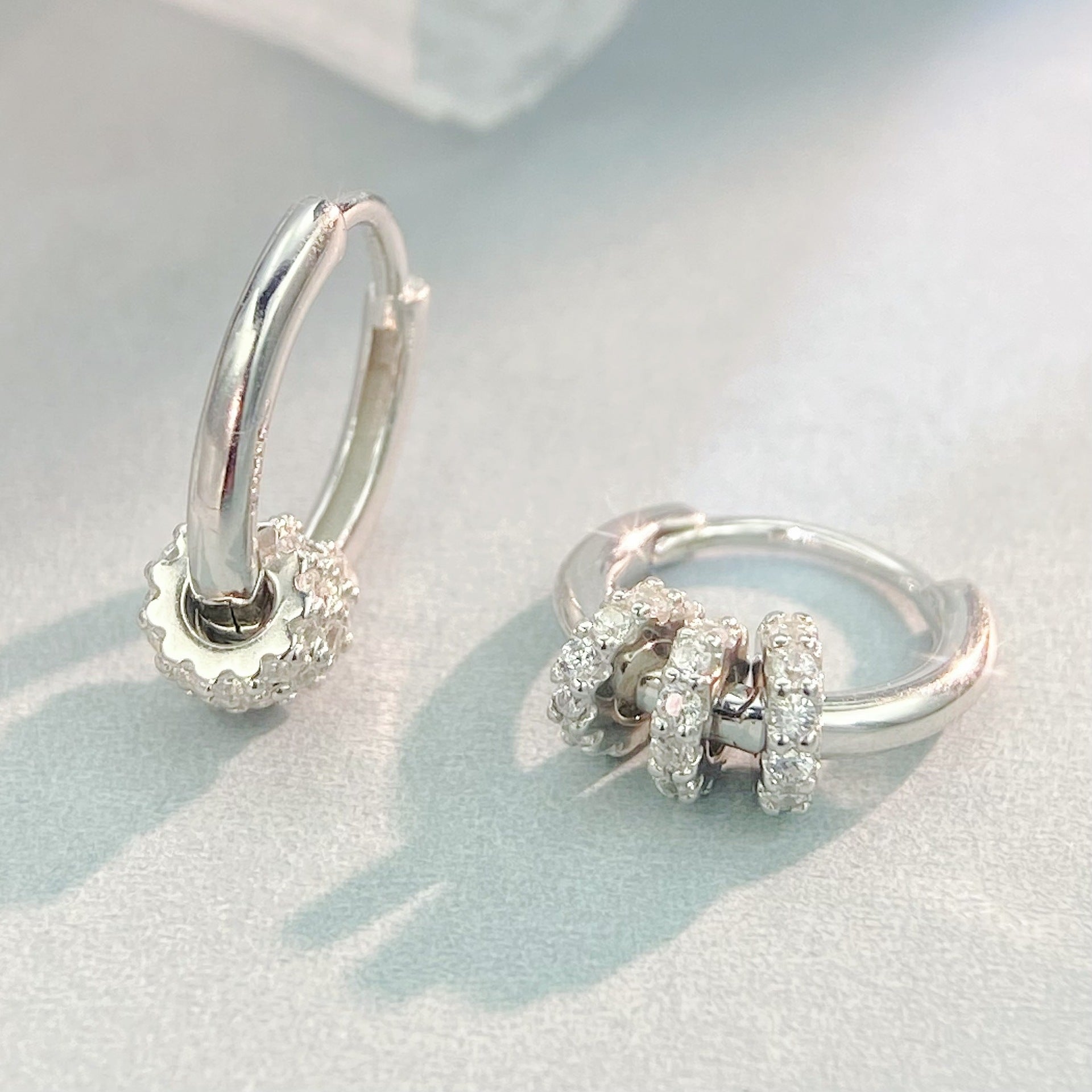 Elegant Gold Hoop Earrings with Sparkling Crystal Accent – 925 Sterling Silver Plated in Gold