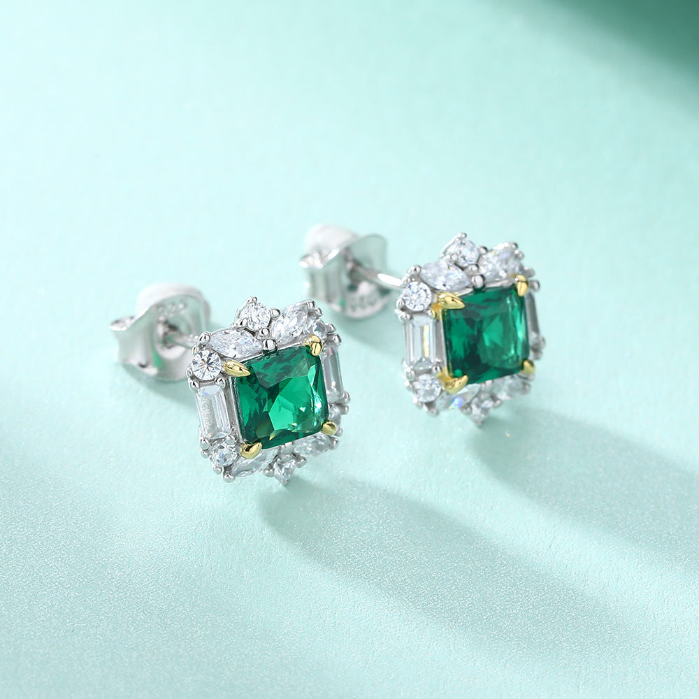 European and American fashion emerald floral sterling silver earrings for women with a light luxury 925 silver emerald stud earring, a high-end silver jewelry