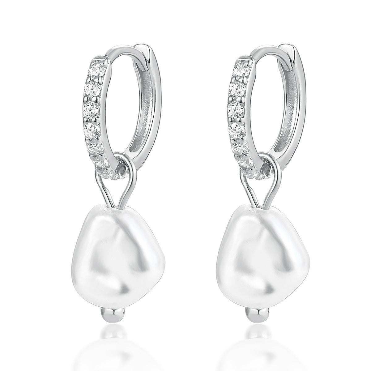 Starlight Aura Elegant Pearl Drop Earrings