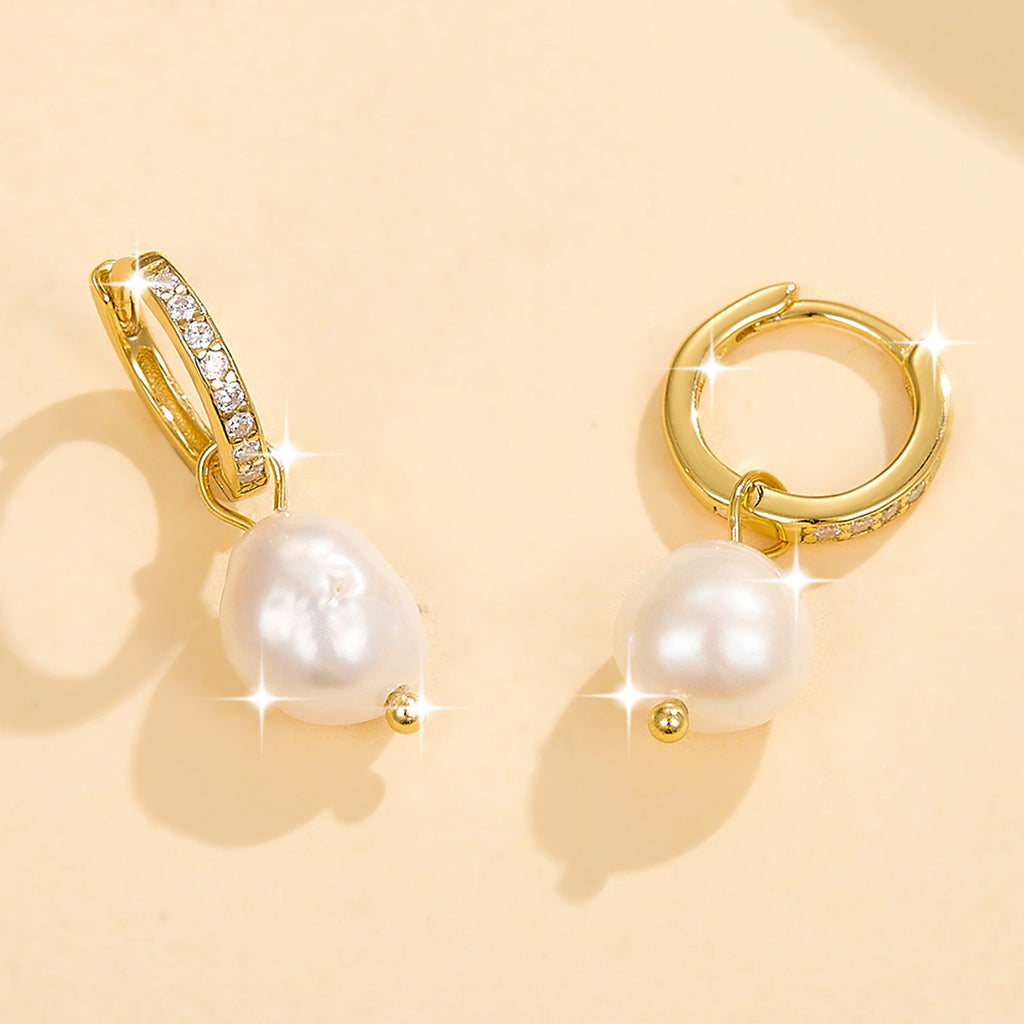Starlight Aura Elegant Pearl Drop Earrings