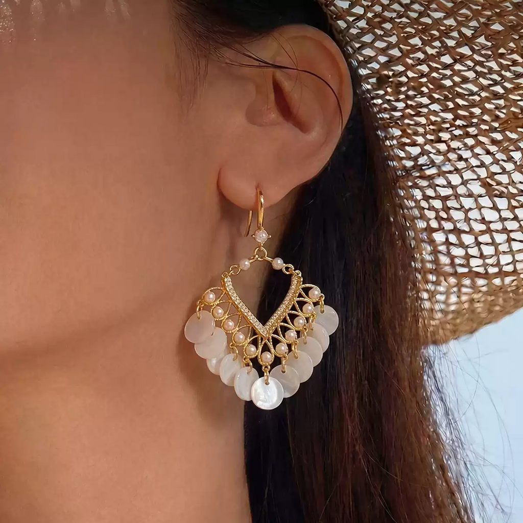 Elegant Vintage Shell Tassel Earrings with Pearl Accents and Sparkling Crystal Details
